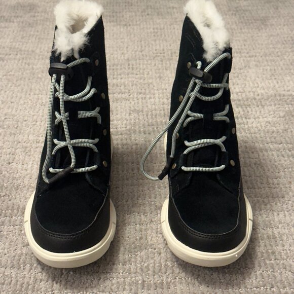 Sorel Explorer III Lace Boot in Size 3 - Picture 1 of 6
